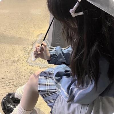 艳丽娇娃